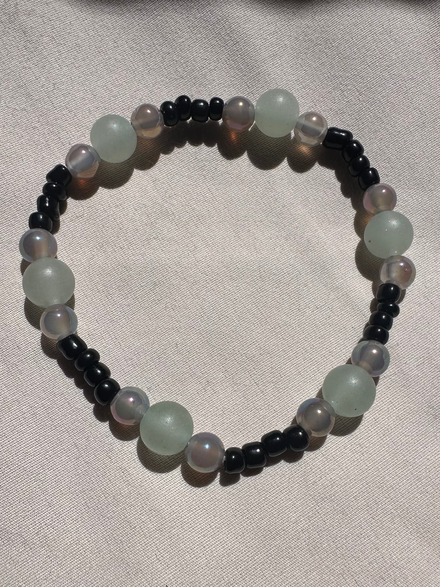 The Focused Mind: Aventurine & Iridescent Agate Intentional Bracelet