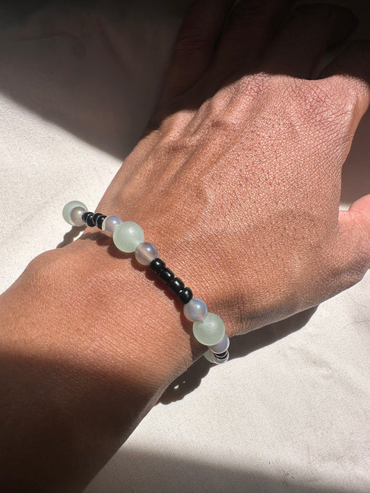 The Focused Mind: Aventurine & Iridescent Agate Intentional Bracelet